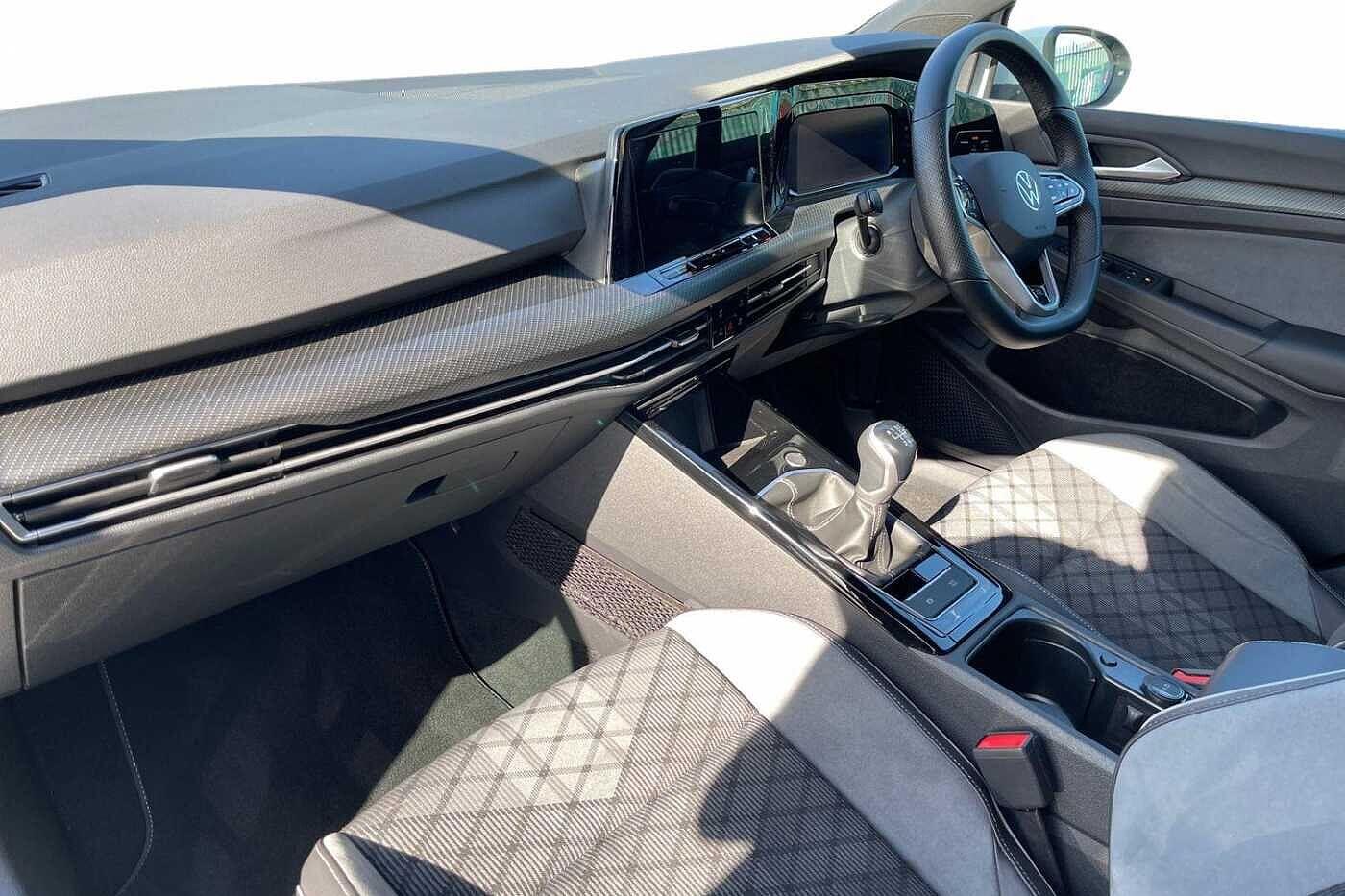 Used Volkswagen Golf 2023 for sale - 77319428: Photo 2