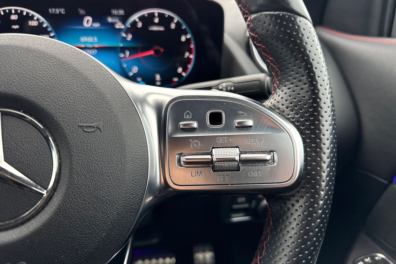 Used Mercedes-Benz GLA 2023 for sale - 76232543: Photo 46