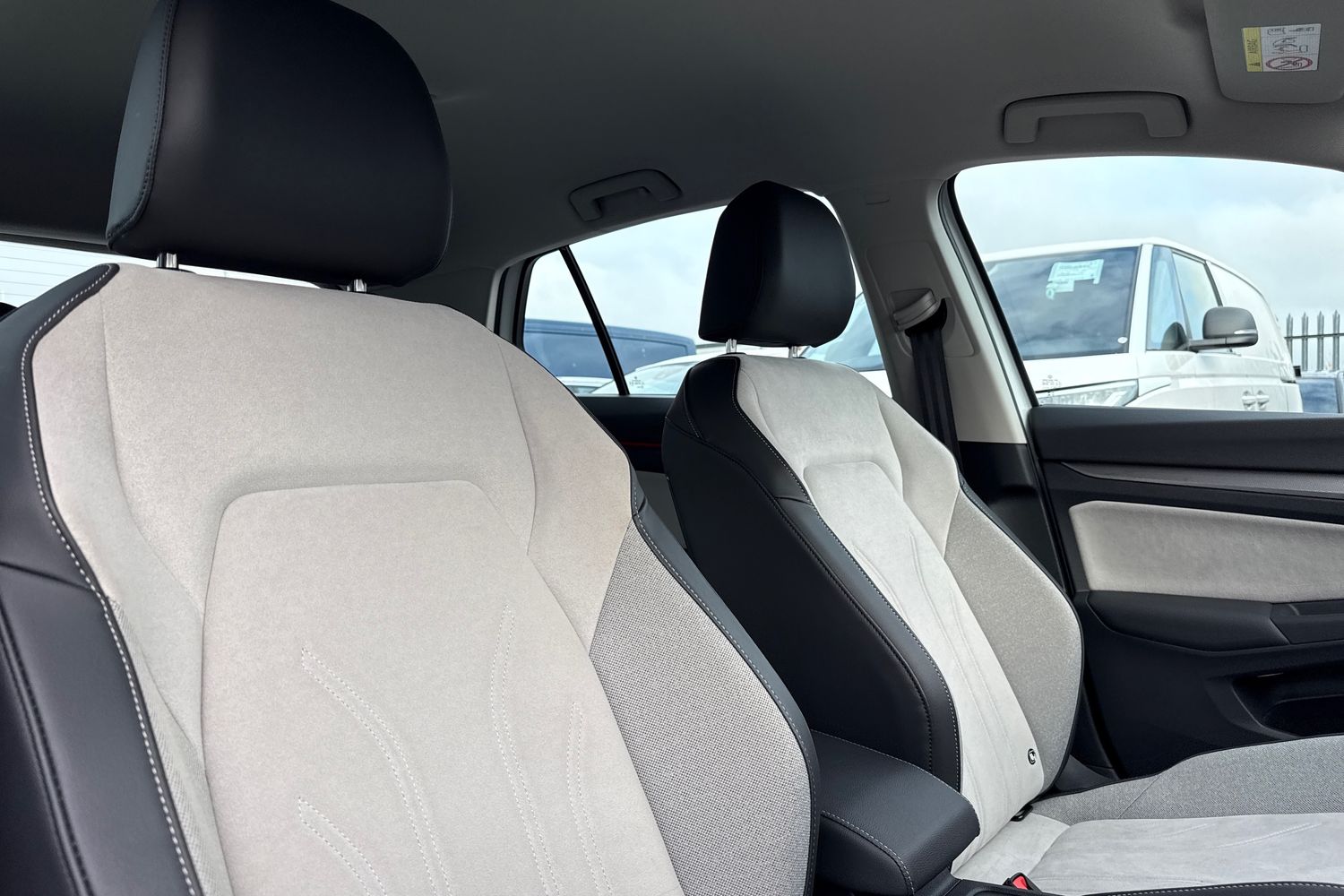 Used Volkswagen Golf 2025 for sale - 76395426: Photo 21