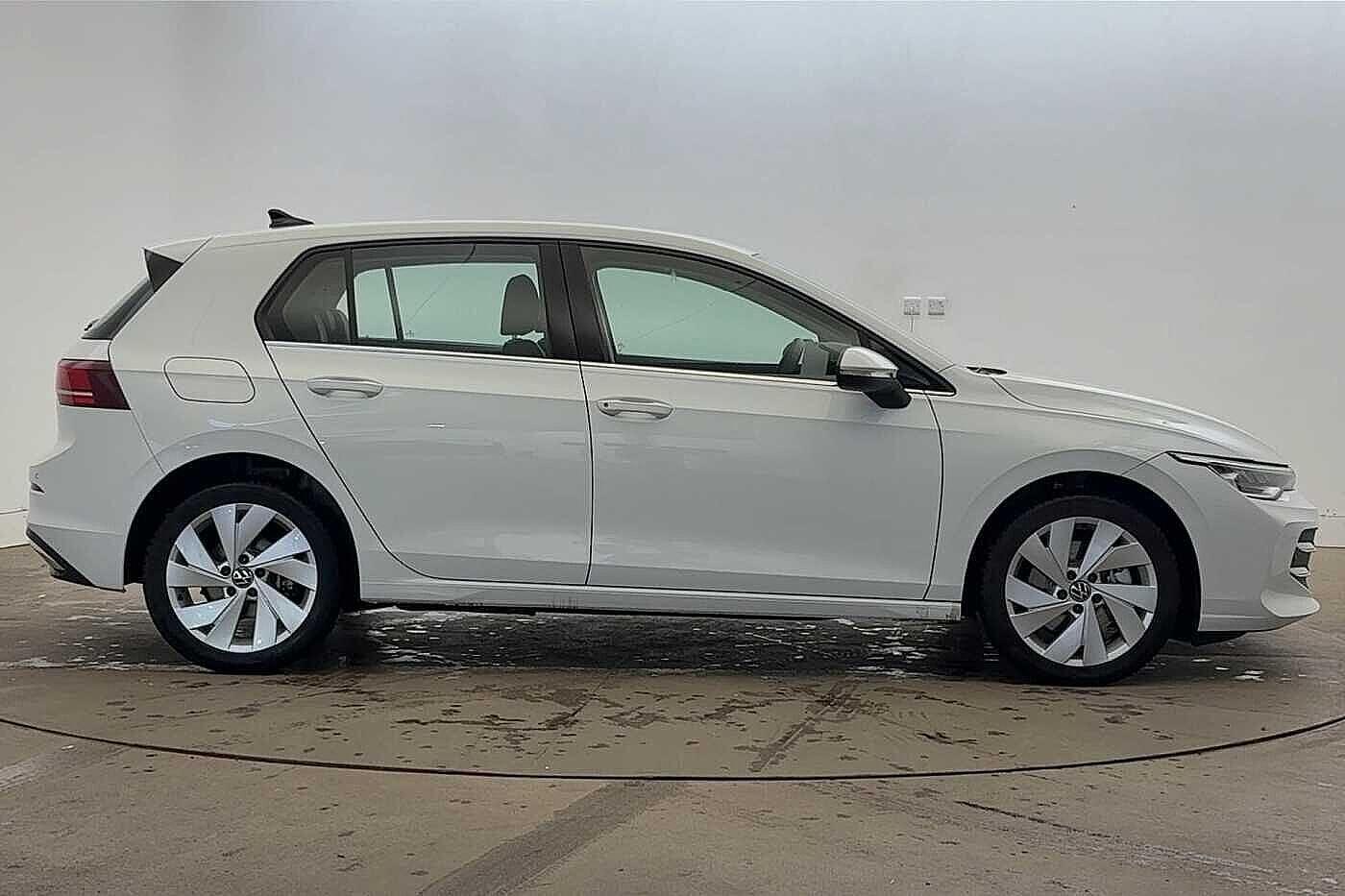 Used Volkswagen Golf 2025 for sale - 76395426: Photo 4