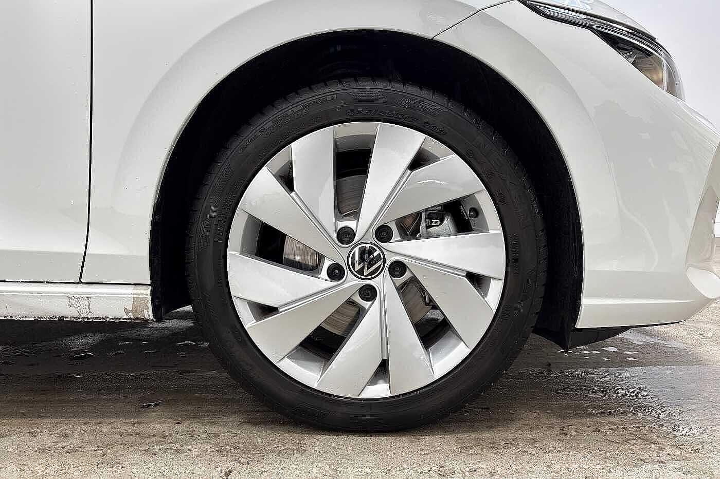 Used Volkswagen Golf 2025 for sale - 76395426: Photo 6