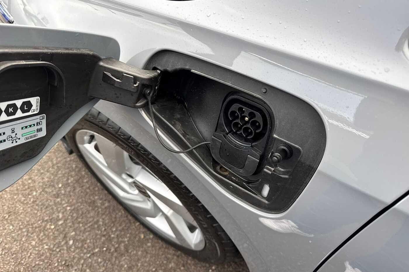 Used Volkswagen Golf 2025 for sale - 77337069: Photo 30