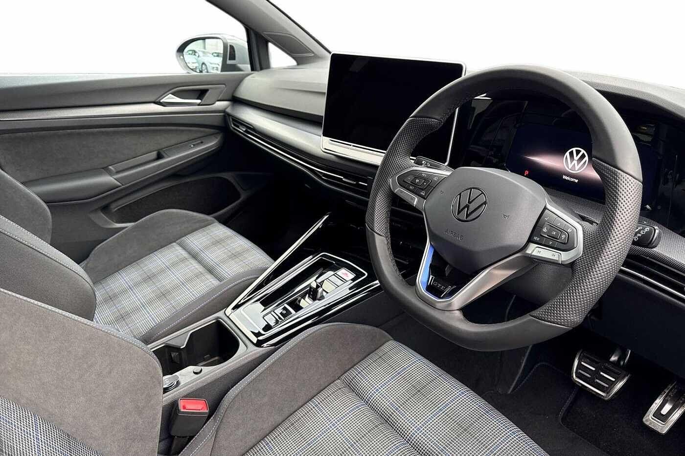 Used Volkswagen Golf 2025 for sale - 77337069: Photo 7