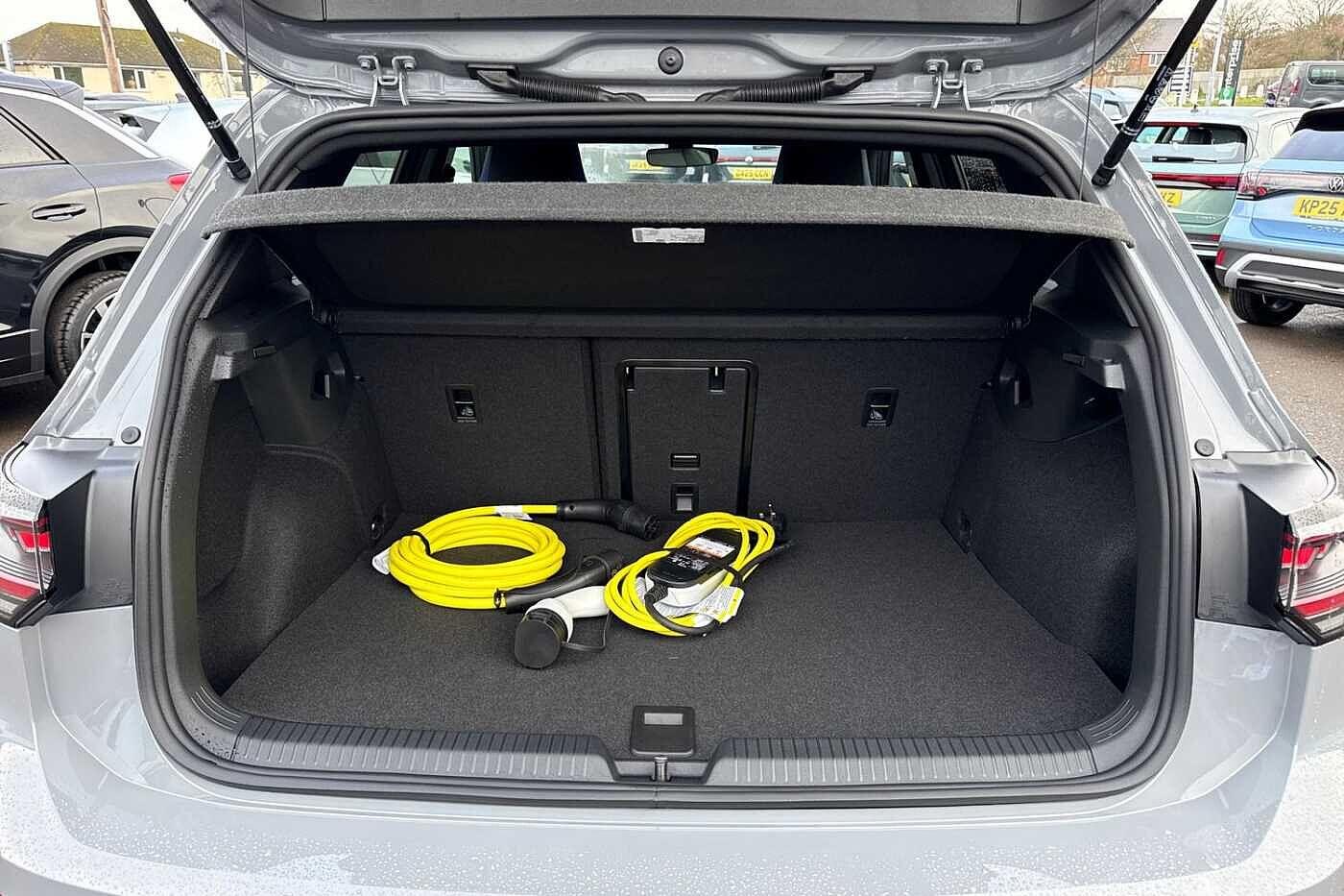 Used Volkswagen Golf 2025 for sale - 77337069: Photo 9