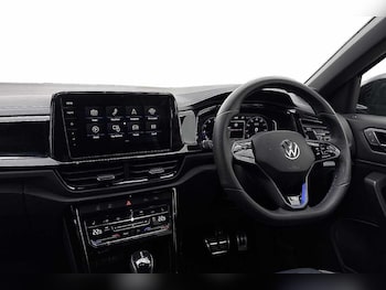 Used Volkswagen T-Roc 2025 for sale - 78765663: Photo
