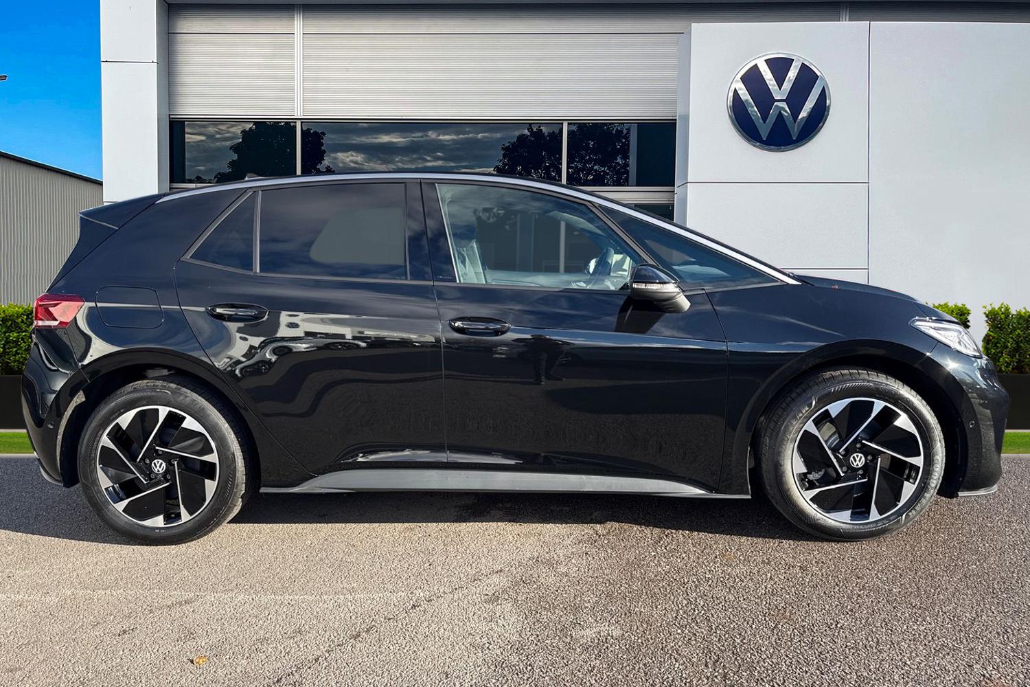 Used Volkswagen ID.3 2025 for sale - 76617129: Photo 3