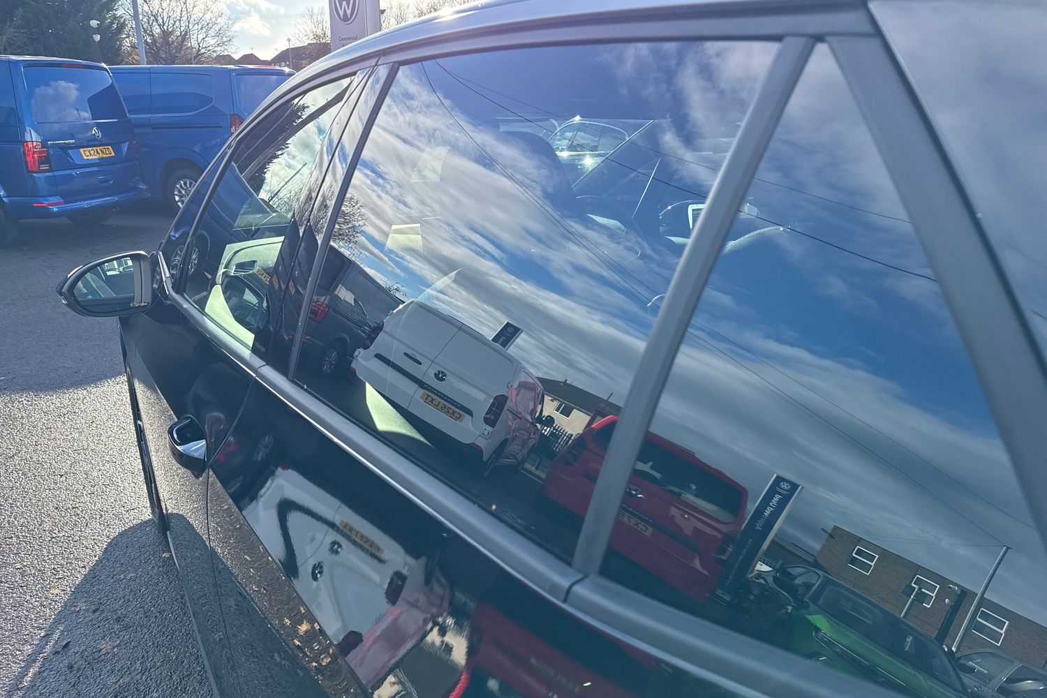 Used Volkswagen ID.3 2025 for sale - 76617129: Photo 32