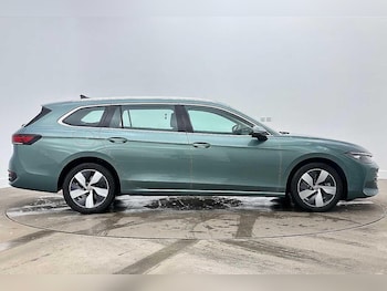 Used Volkswagen Passat 2025 for sale - 78532259: Photo