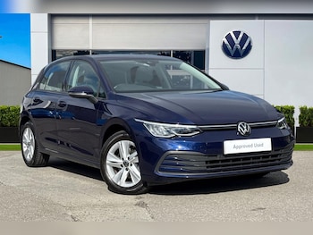 Volkswagen - Golf