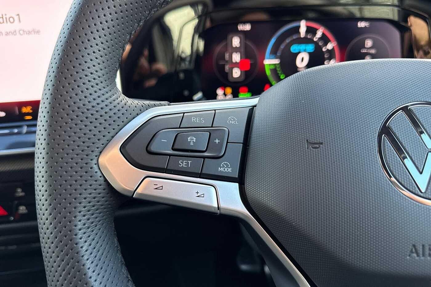 Used Volkswagen Golf 2025 for sale - 78055880: Photo 44