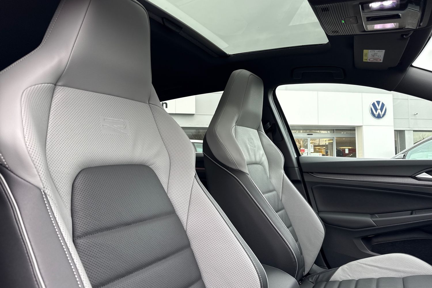 Used Volkswagen Golf 2025 for sale - 76844561: Photo 23
