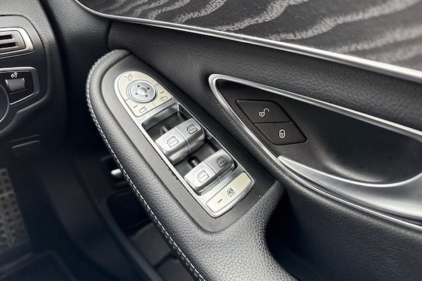 Used Mercedes-Benz C Class 2019 for sale - 76304795: Photo 21