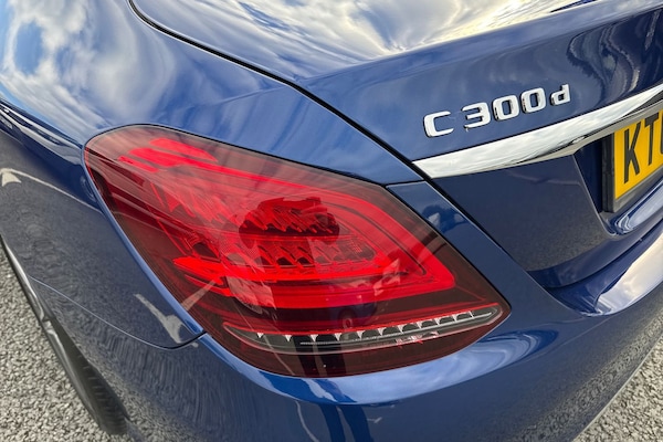 Used Mercedes-Benz C Class 2019 for sale - 76304795: Photo 25