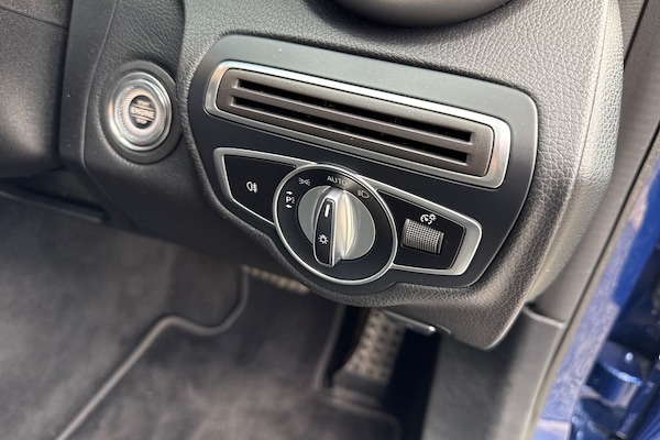 Used Mercedes-Benz C Class 2019 for sale - 76304795: Photo 37