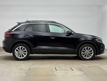 Used Volkswagen T-Roc 2025 for sale - 78001660: Photo