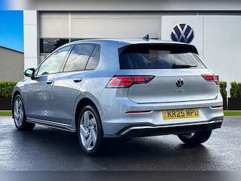 Used Volkswagen Golf 2025 for sale - 76288304: Photo 2