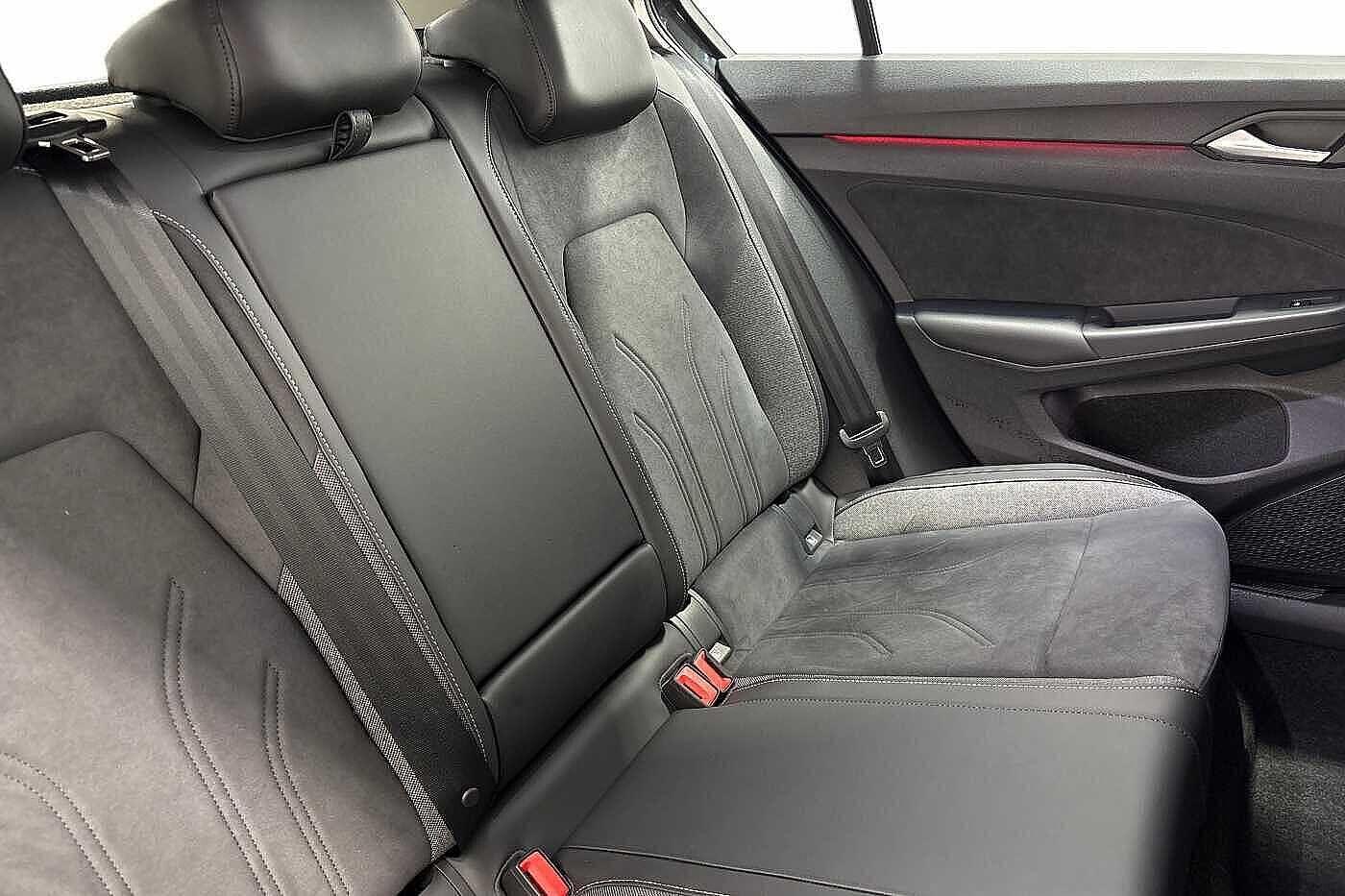 Used Volkswagen Golf 2025 for sale - 76820104: Photo 10