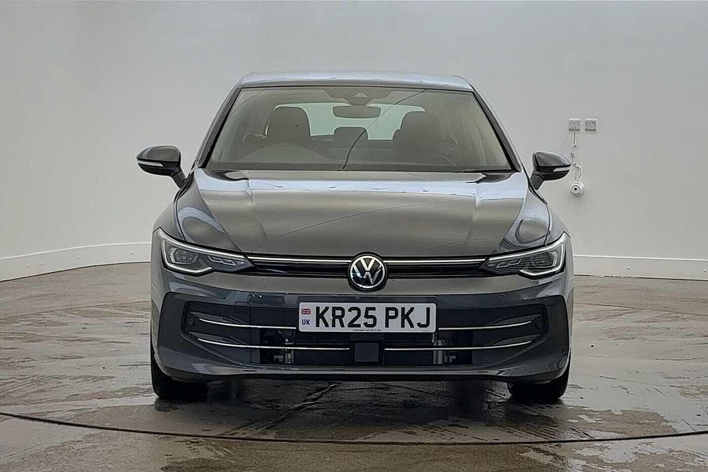 Used Volkswagen Golf 2025 for sale - 76820104: Photo 8