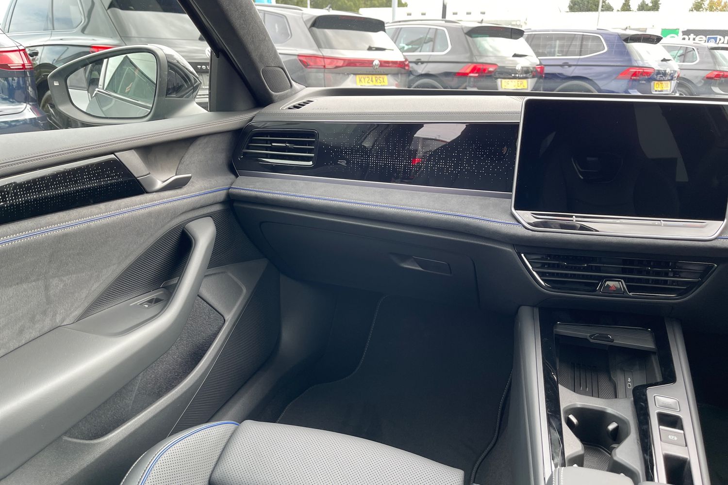 Used Volkswagen Passat 2025 for sale - 76774572: Photo 14