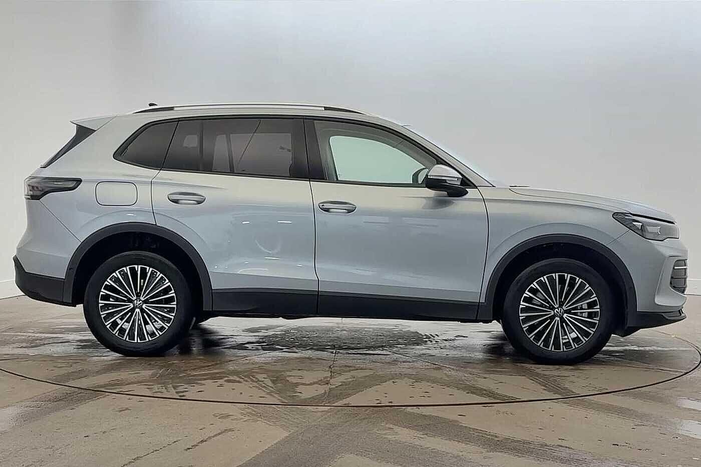 Used Volkswagen Tiguan 2025 for sale - 77666223: Photo 4