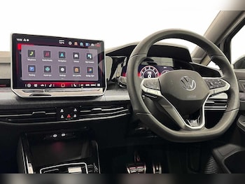 Used Volkswagen Golf 2025 for sale - 77451076: Photo