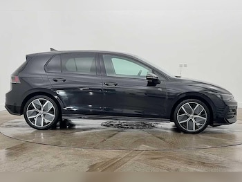 Used Volkswagen Golf 2025 for sale - 77451076: Photo