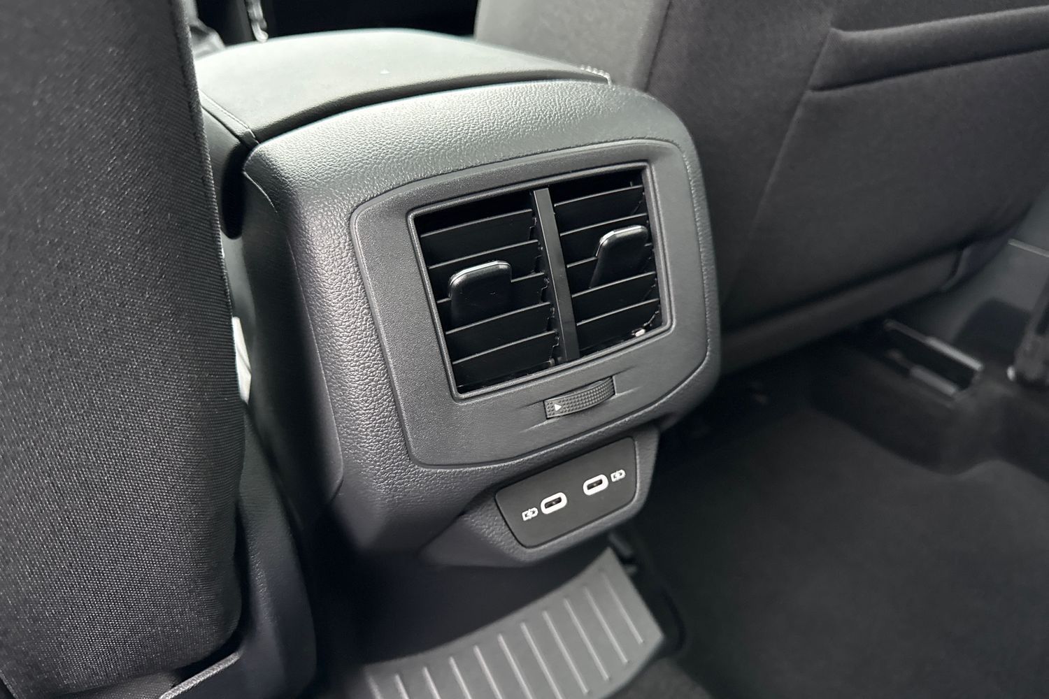 Used Volkswagen T-Roc 2026 for sale - 78043656: Photo 35