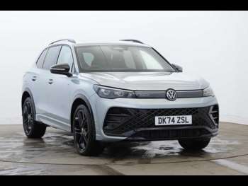 2024 - 2.0TDI (150ps) R-Line DSG Ã¢ ­ Swivel Tow Bar, Pan Roof, Black PackÃ¢ ­  5-Door