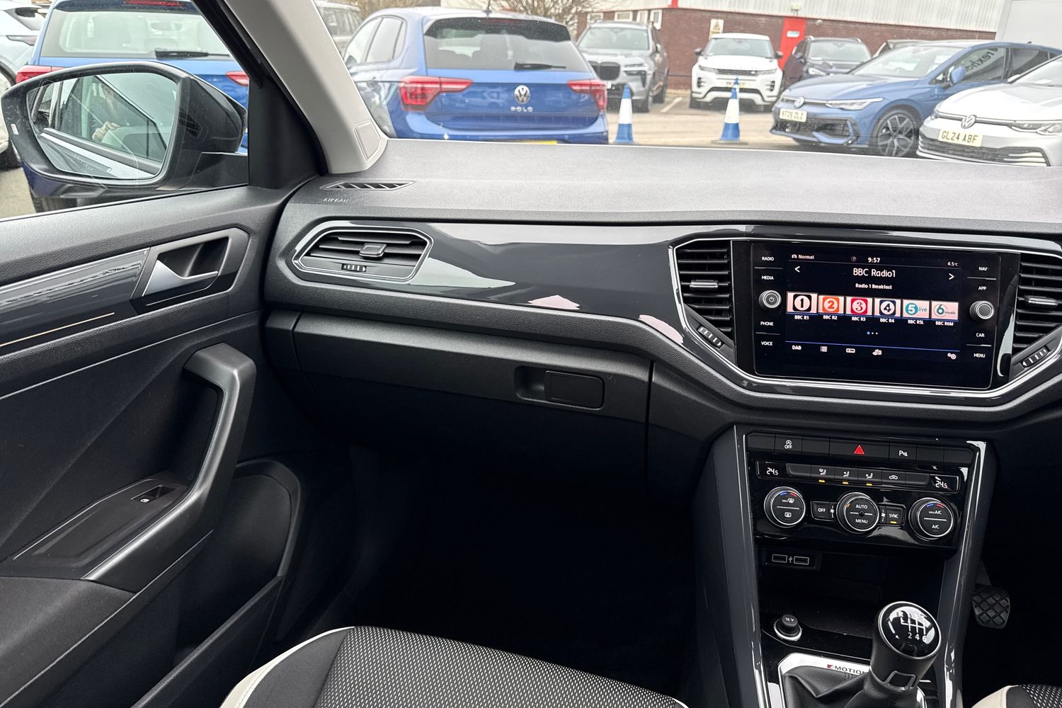 Used Volkswagen T-Roc 2019 for sale - 77064663: Photo 19