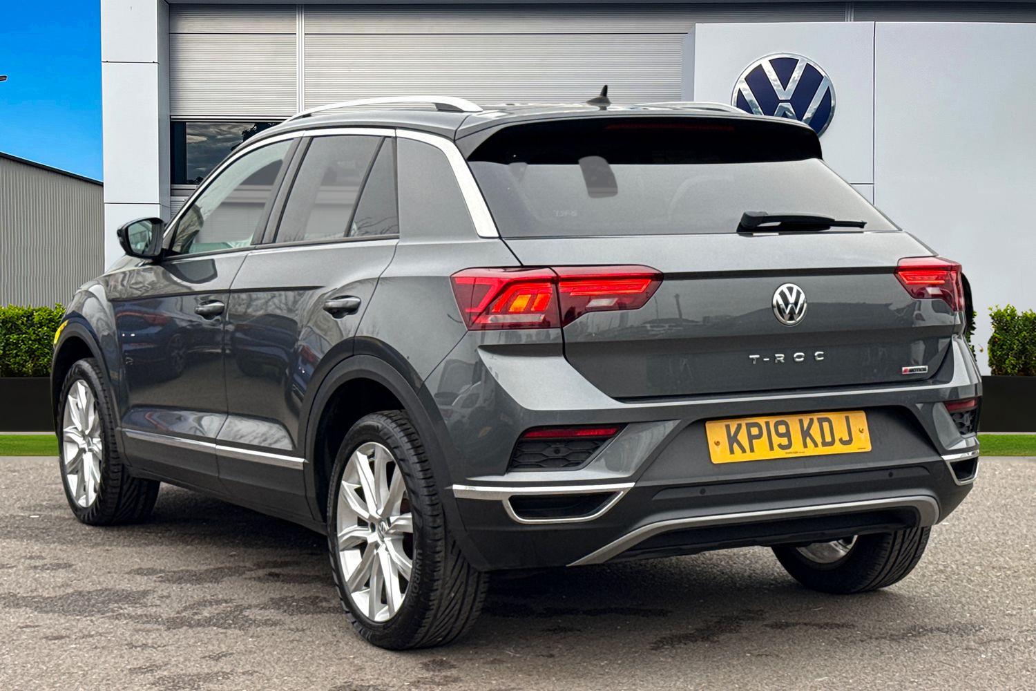 Used Volkswagen T-Roc 2019 for sale - 77064663: Photo 2