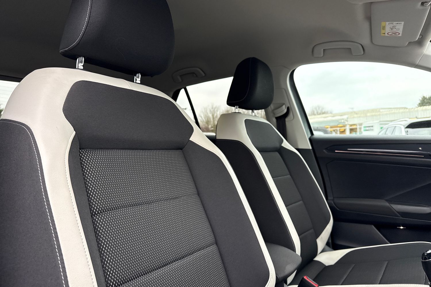 Used Volkswagen T-Roc 2019 for sale - 77064663: Photo 23