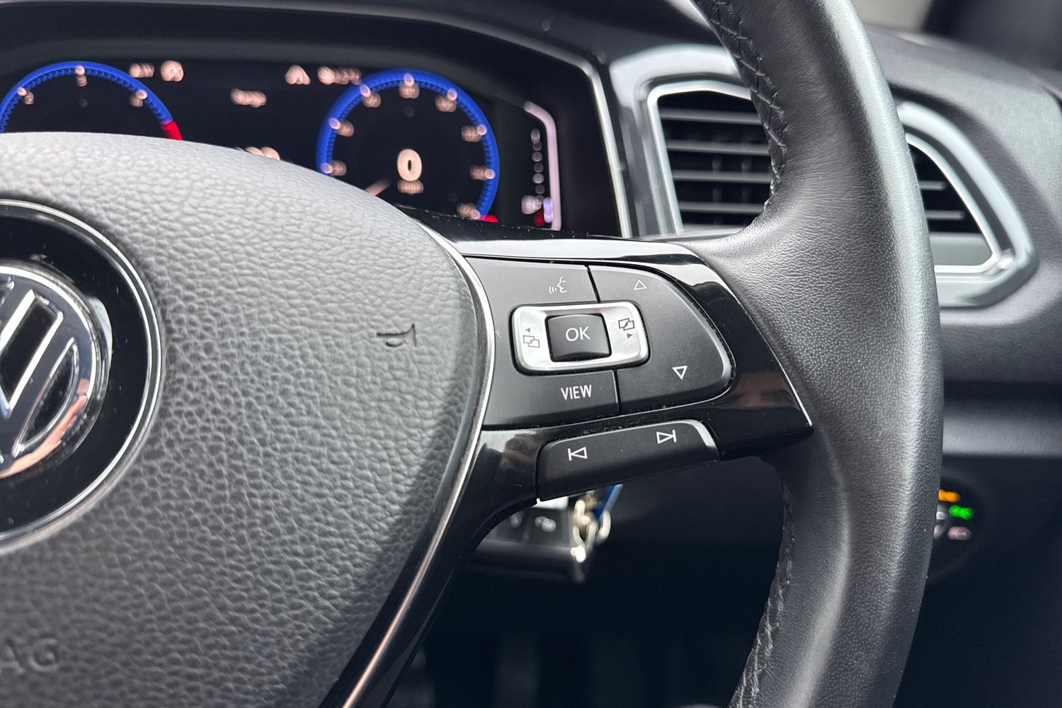 Used Volkswagen T-Roc 2019 for sale - 77064663: Photo 44