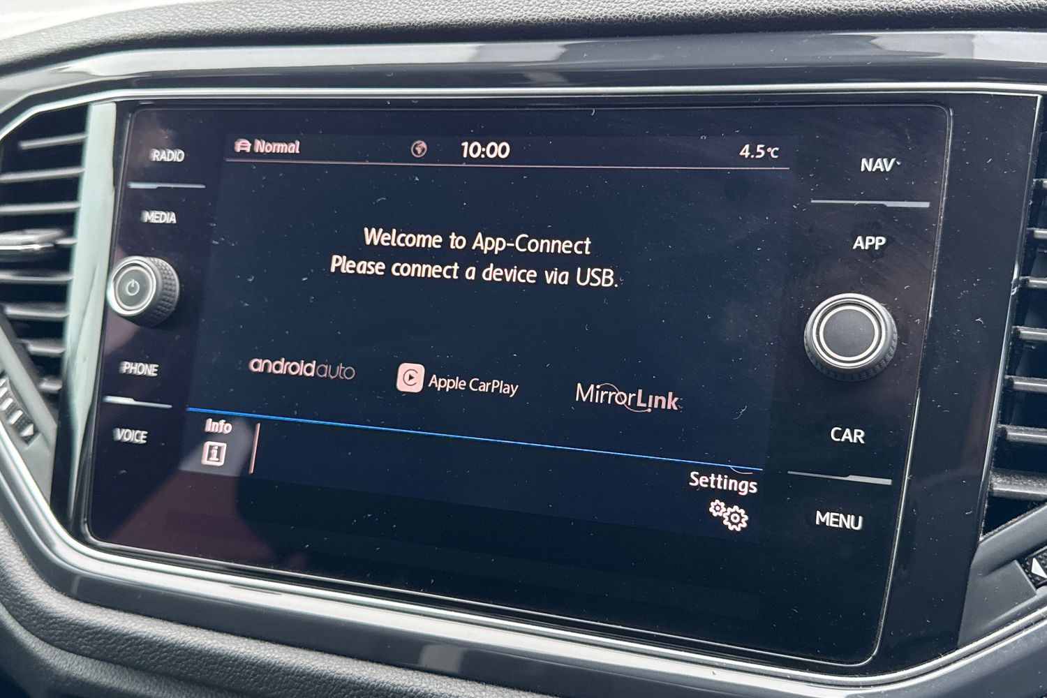 Used Volkswagen T-Roc 2019 for sale - 77064663: Photo 49