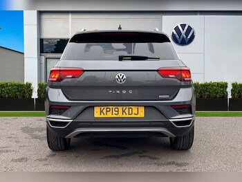 Used Volkswagen T-Roc 2019 for sale - 77064663: Photo