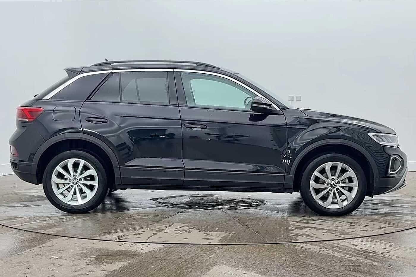 Used Volkswagen T-Roc 2025 for sale - 77791739: Photo 4