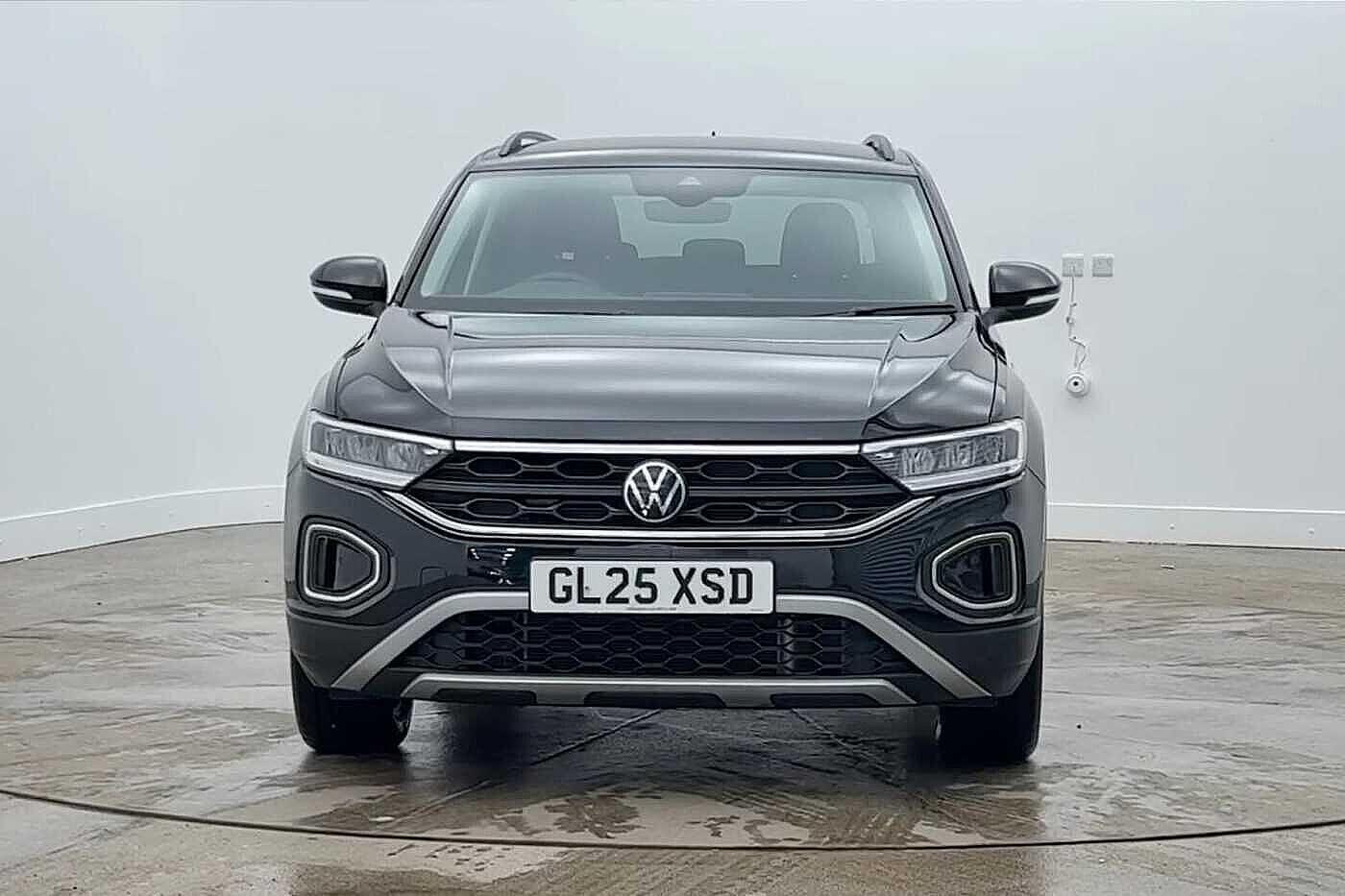 Used Volkswagen T-Roc 2025 for sale - 77791739: Photo 8