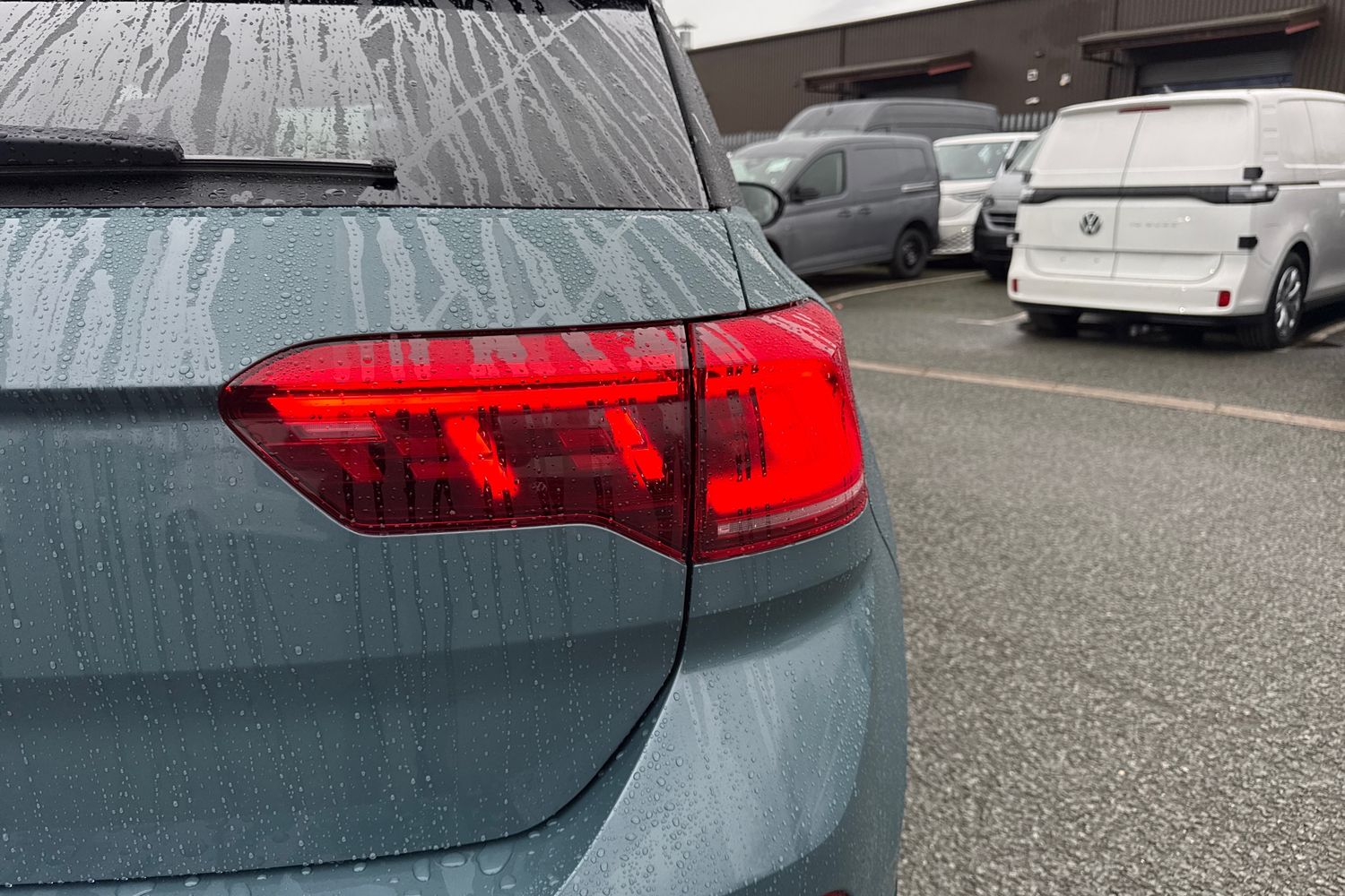 Used Volkswagen T-Roc 2025 for sale - 76985375: Photo 28