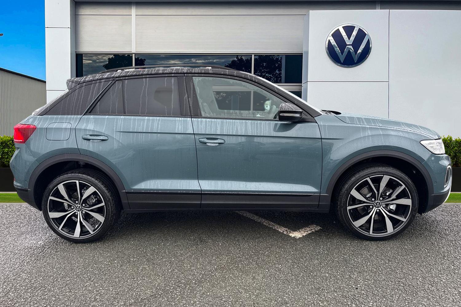 Used Volkswagen T-Roc 2025 for sale - 76985375: Photo 3