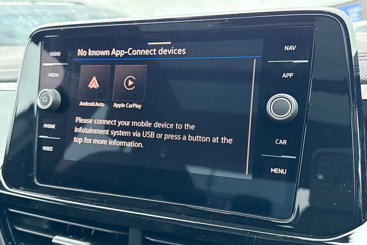 Used Volkswagen T-Roc 2025 for sale - 76985375: Photo 50