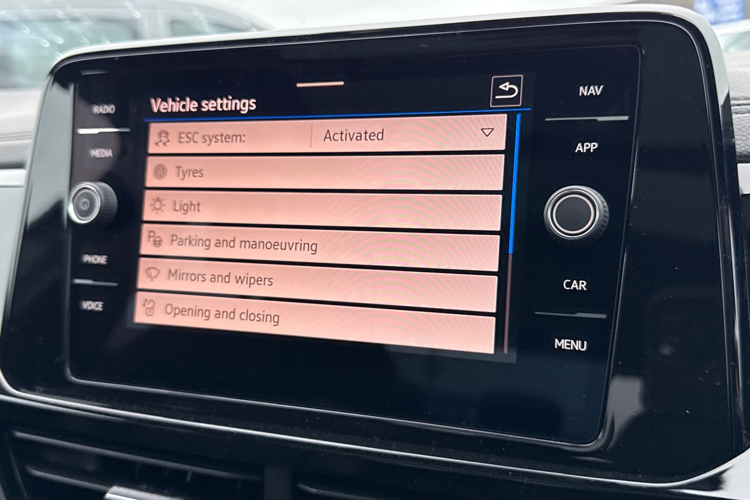 Used Volkswagen T-Roc 2025 for sale - 76985375: Photo 52