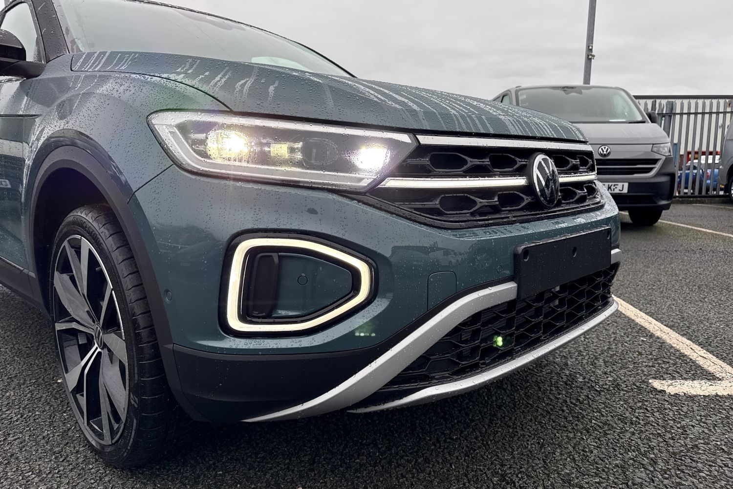 Used Volkswagen T-Roc 2025 for sale - 76985375: Photo 8