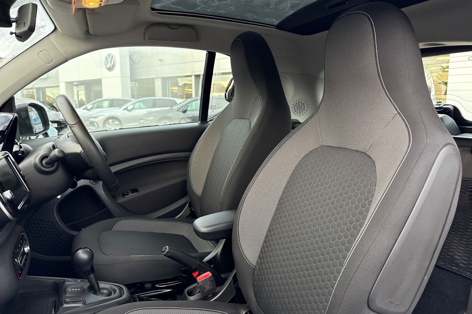 Used smart fortwo 2024 for sale - 77080053: Photo 19