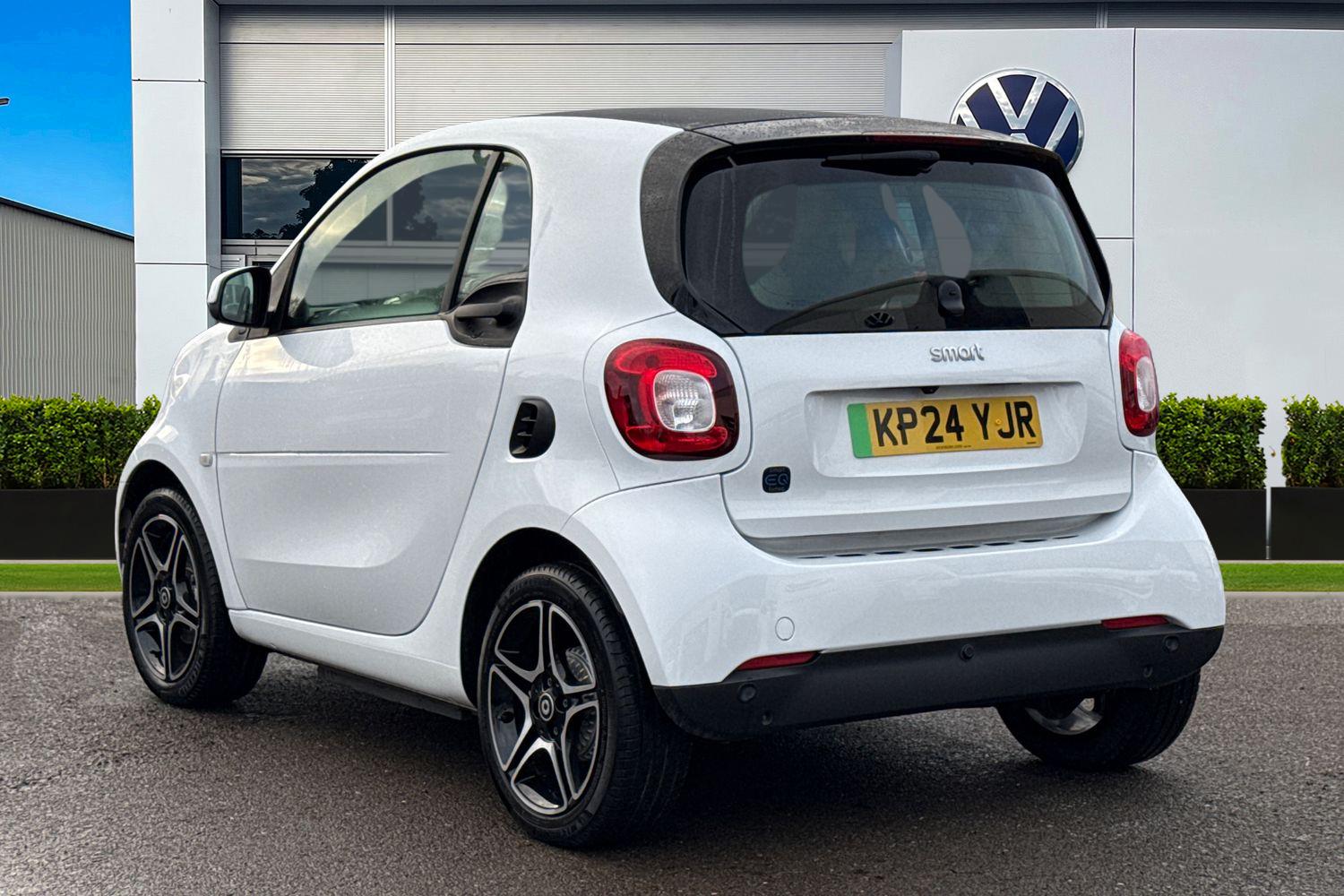 Used smart fortwo 2024 for sale - 77080053: Photo 2