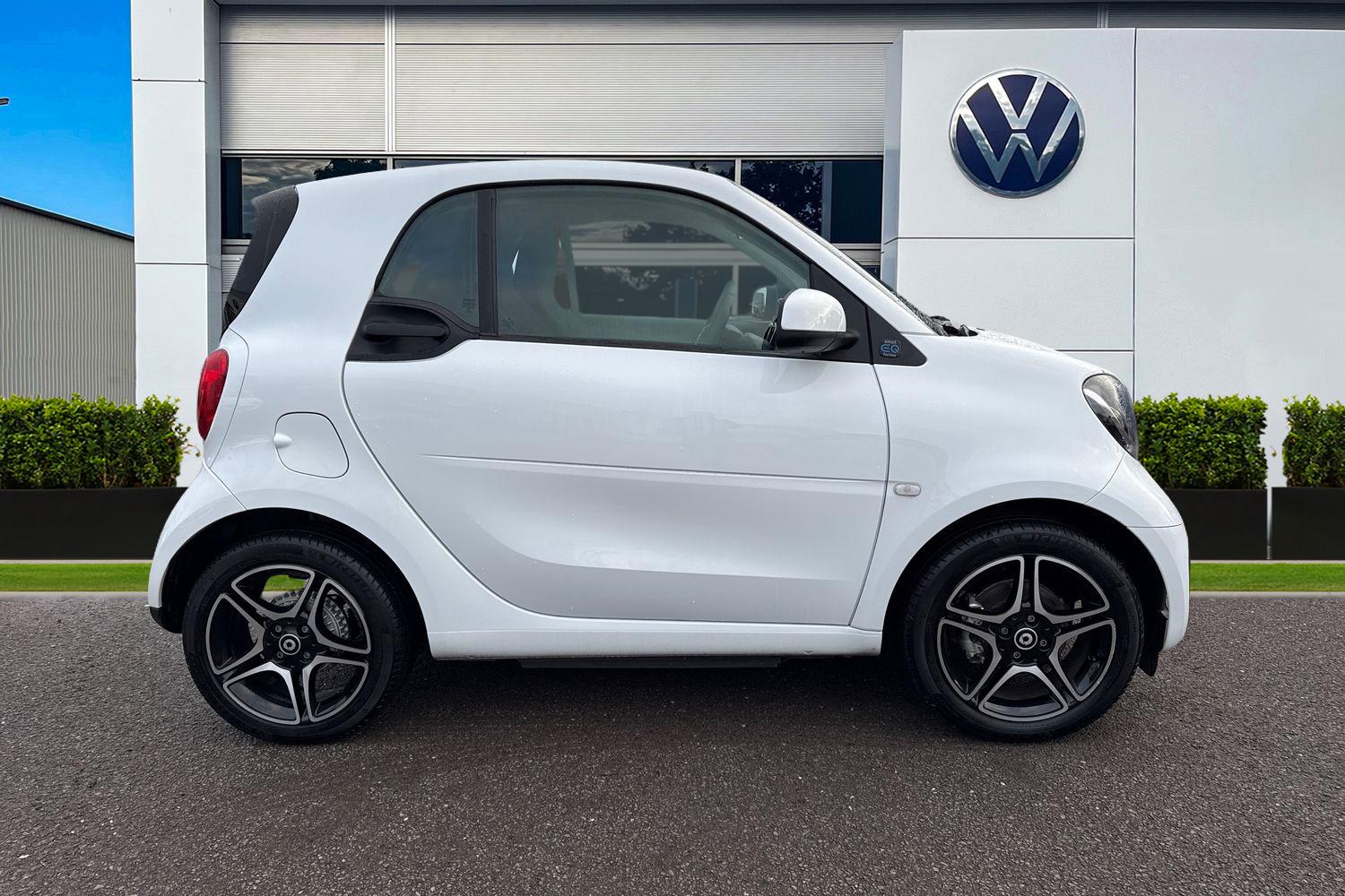 Used smart fortwo 2024 for sale - 77080053: Photo 3