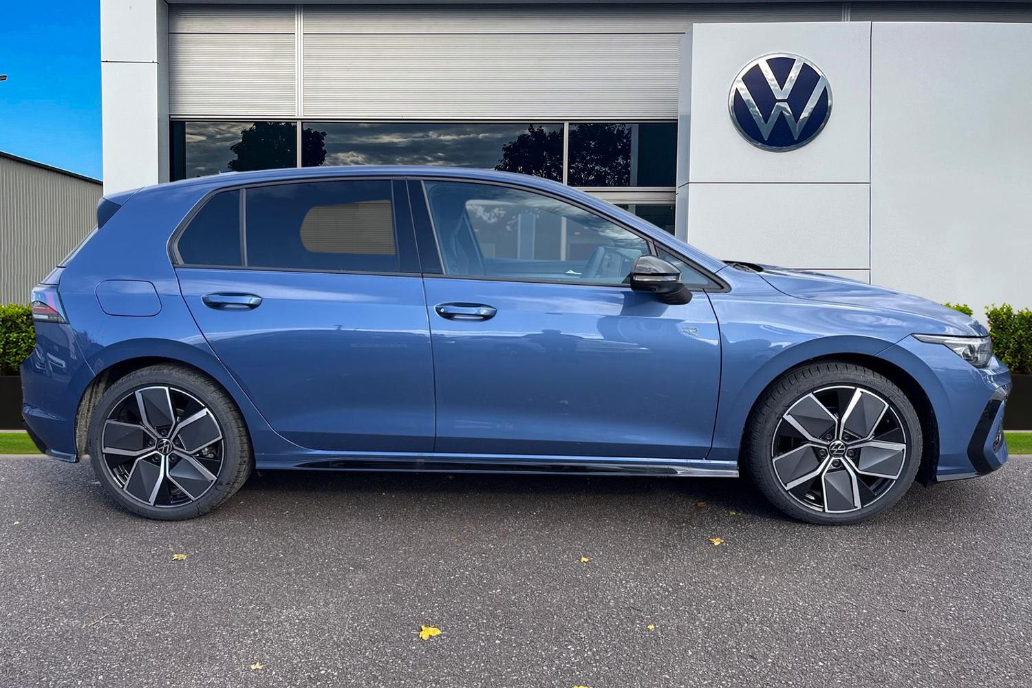 Used Volkswagen Golf 2025 for sale - 78024892: Photo 3