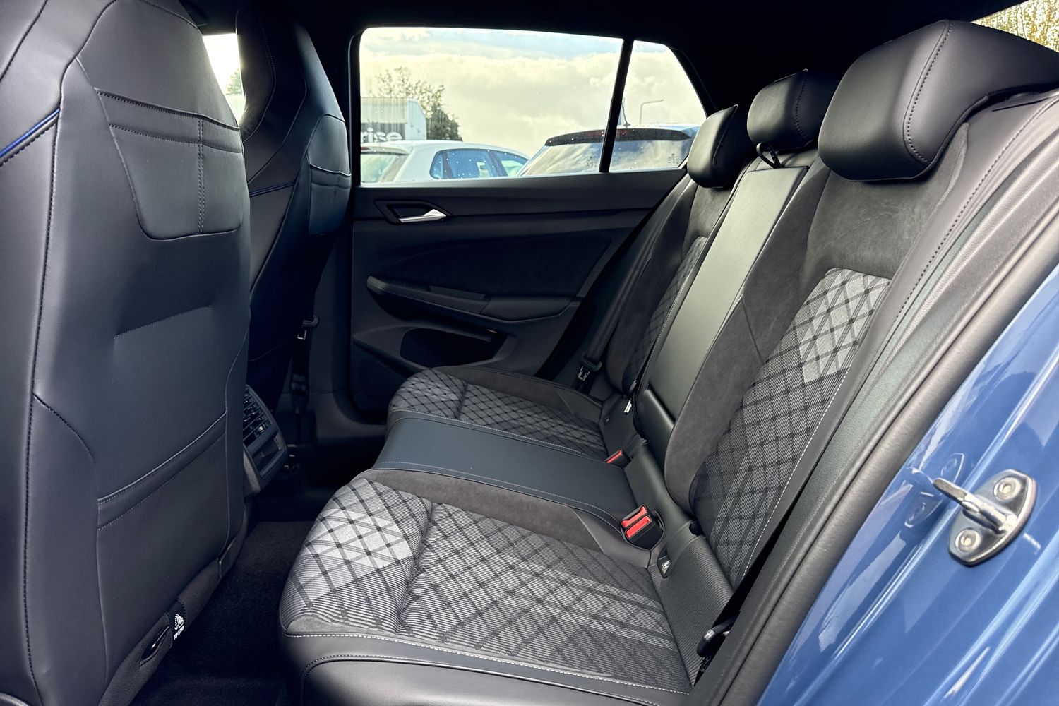 Used Volkswagen Golf 2025 for sale - 78024892: Photo 32