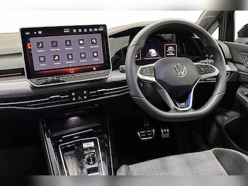 Used Volkswagen Golf 2025 for sale - 76288326: Photo 2
