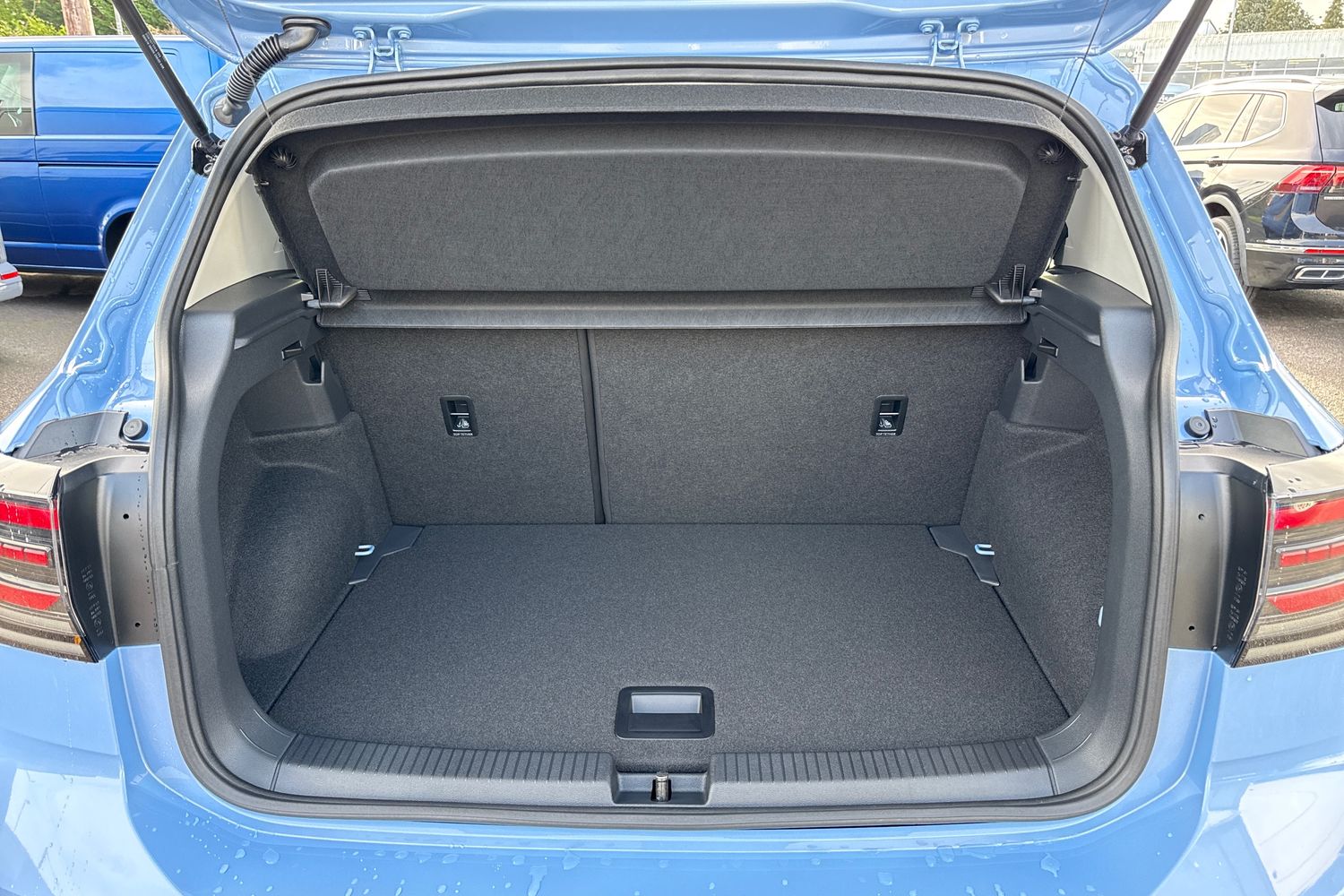 Used Volkswagen T-Cross 2025 for sale - 76405942: Photo 6