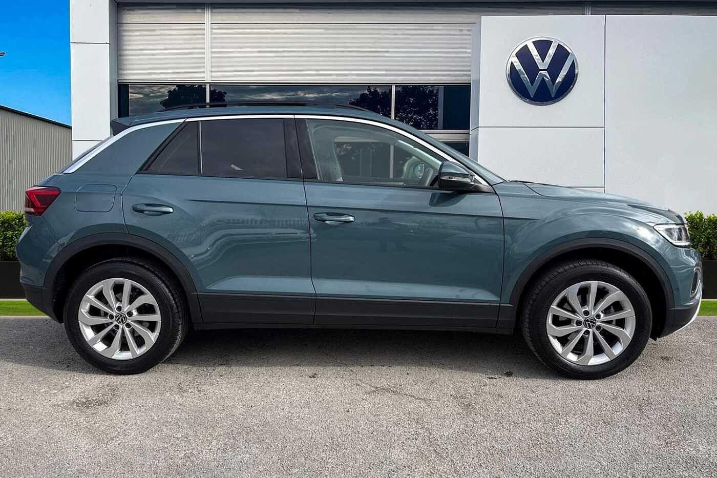 Used Volkswagen T-Roc 2025 for sale - 77834810: Photo 3