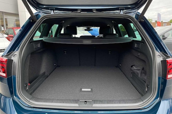 Used Volkswagen Passat 2022 for sale - 76047485: Photo 10